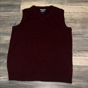 Croft & Barrow Men's Dark Red V-Neck Sweater Vest